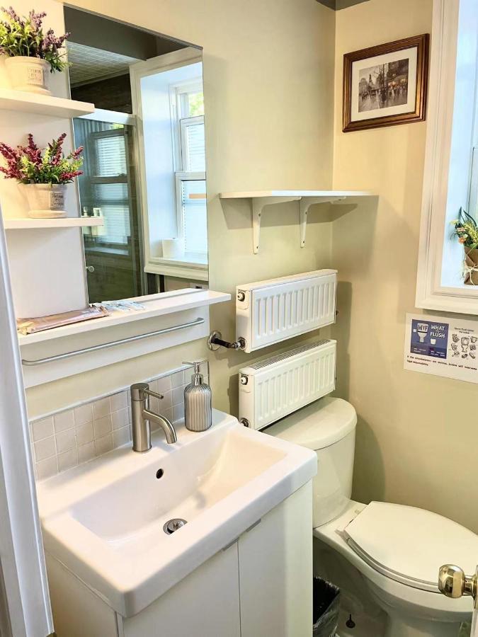 Perfect Home-Private Washrooms,Free Parking,High Speed Net Τορόντο Εξωτερικό φωτογραφία