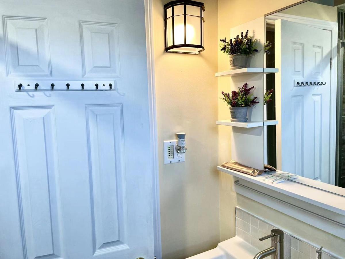 Perfect Home-Private Washrooms,Free Parking,High Speed Net Τορόντο Εξωτερικό φωτογραφία