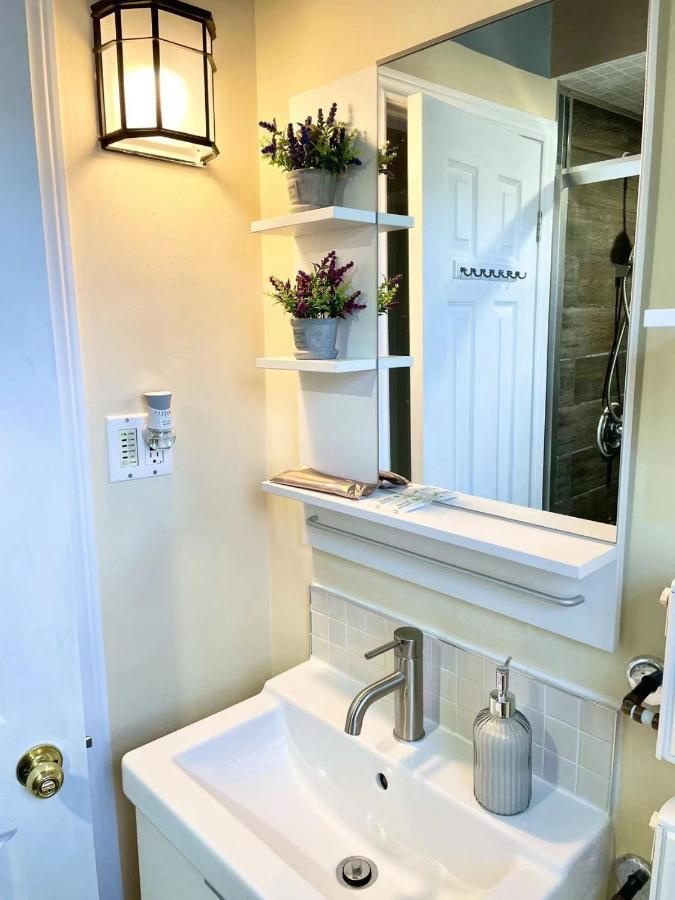 Perfect Home-Private Washrooms,Free Parking,High Speed Net Τορόντο Εξωτερικό φωτογραφία