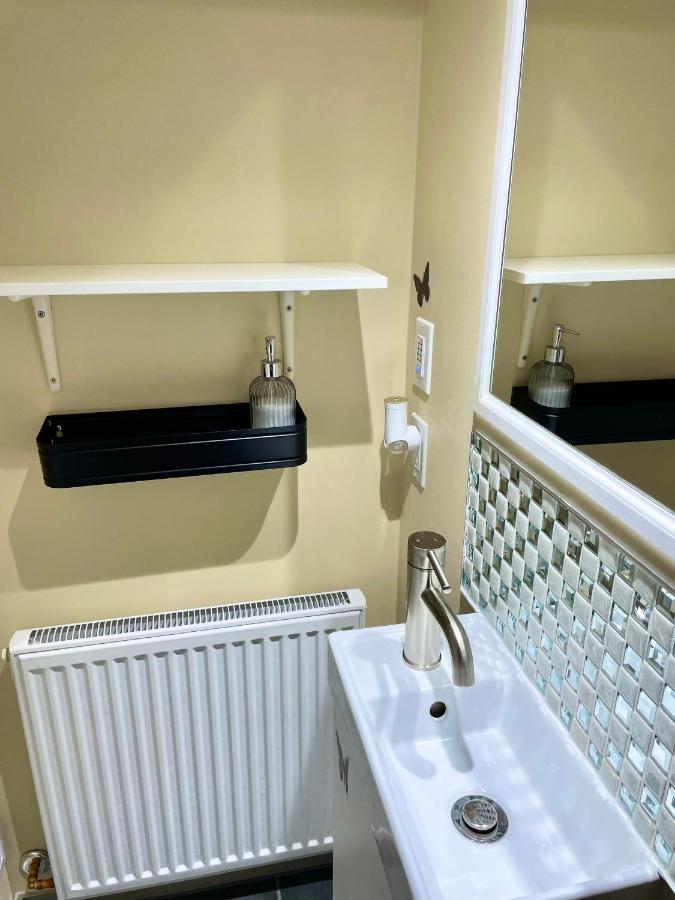 Perfect Home-Private Washrooms,Free Parking,High Speed Net Τορόντο Εξωτερικό φωτογραφία