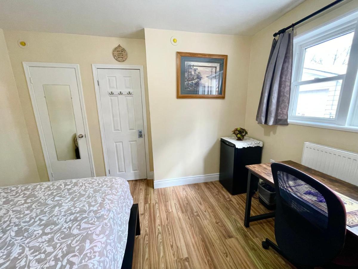 Perfect Home-Private Washrooms,Free Parking,High Speed Net Τορόντο Εξωτερικό φωτογραφία